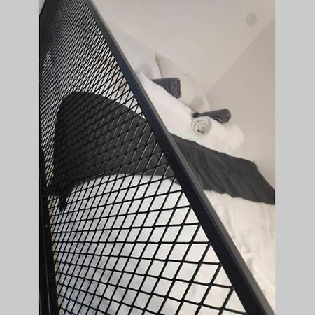 Centrally-Located Quiet Cozy Loft Apartment Beersheba Luaran gambar