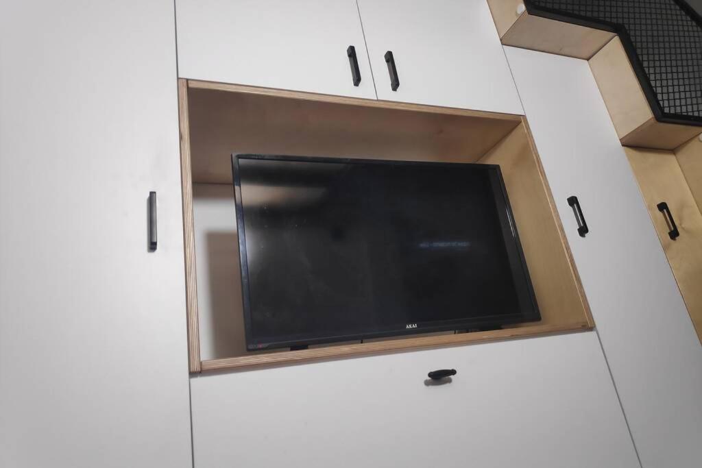 Centrally-Located Quiet Cozy Loft Apartment Beersheba Luaran gambar