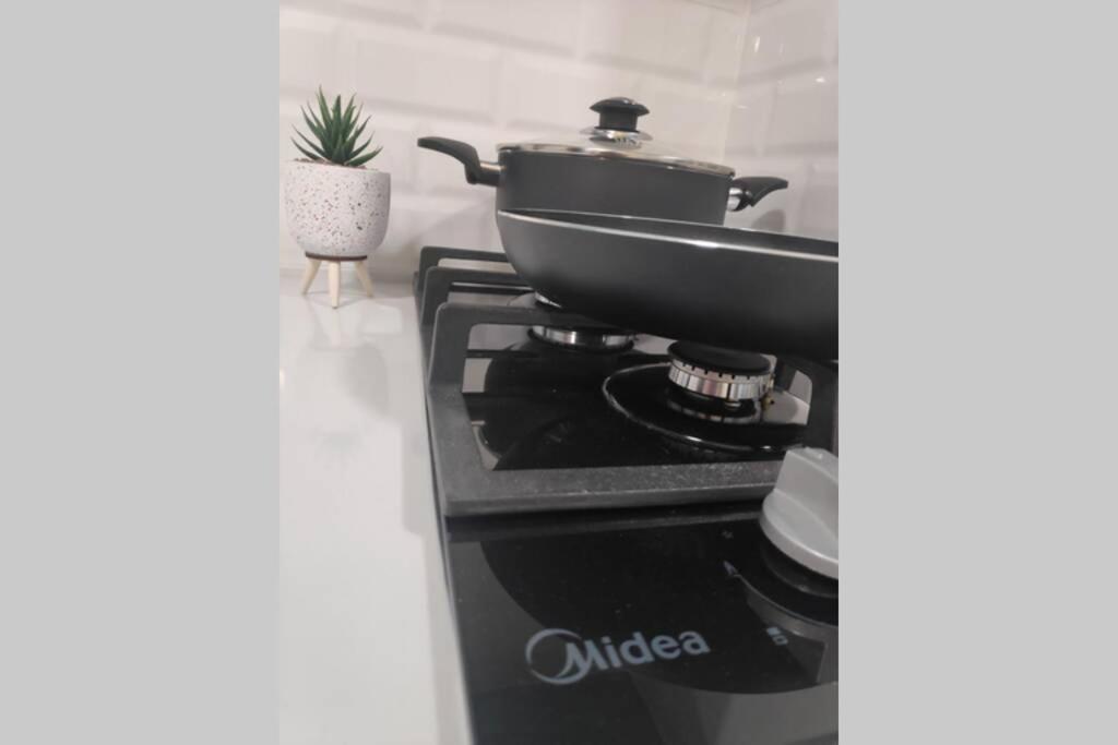 Centrally-Located Quiet Cozy Loft Apartment Beersheba Luaran gambar